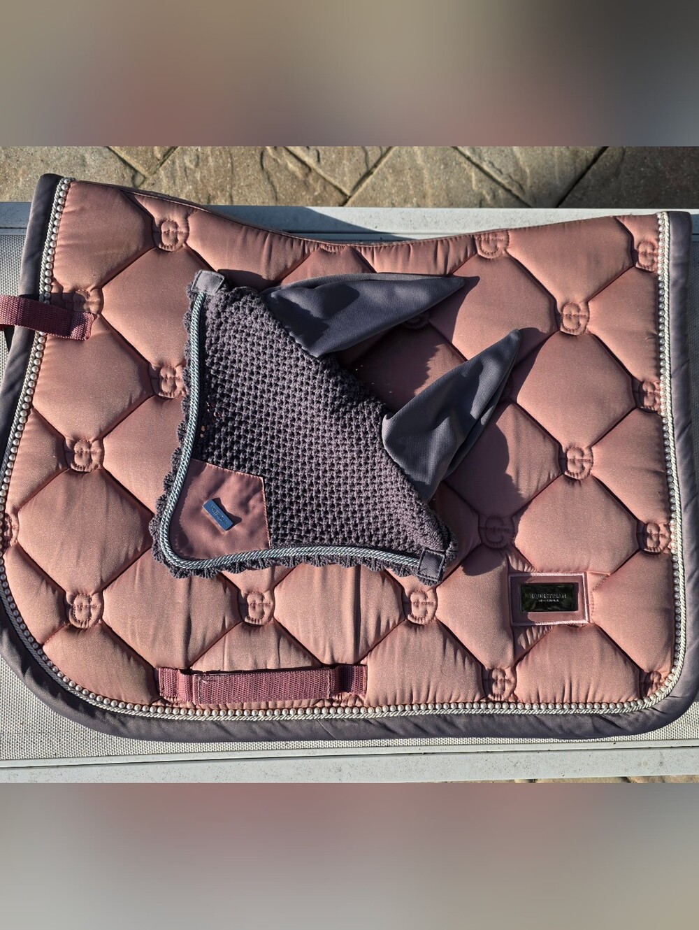 Es Pink Saddle Pad with Gray Trim And Bonnet/ Ears Set - Jump Full EUC